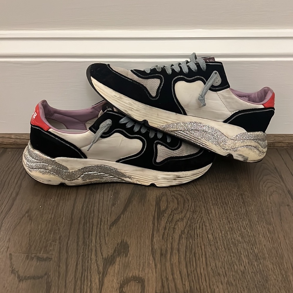 Golden Goose Black White Silver Red Low-Top Sneakers with Star - Picture 6 of 7